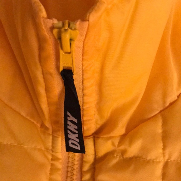 Vintage DKNY quilted yellow jacket - Picture 3 of 6